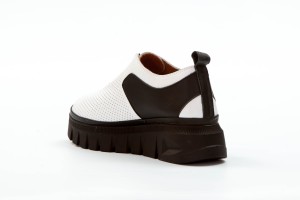 Дамски ежедневни обувки Valena бели с черно 2