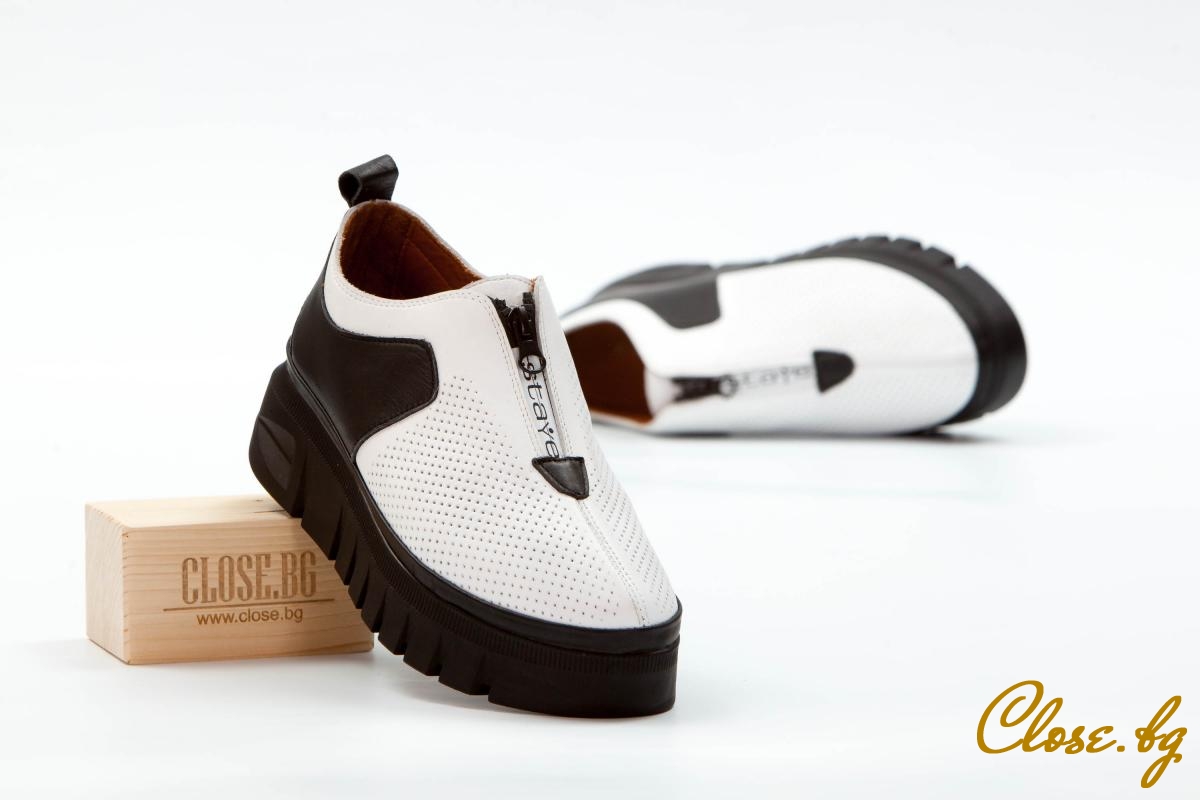 Дамски ежедневни обувки Valena бели с черно