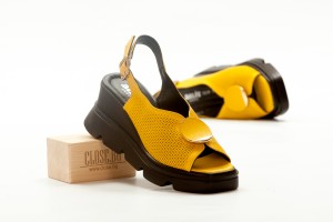 Дамски сандали на платформа Kalina жълти