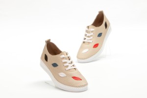 Дамски ежедневни обувки Alma бежови 1