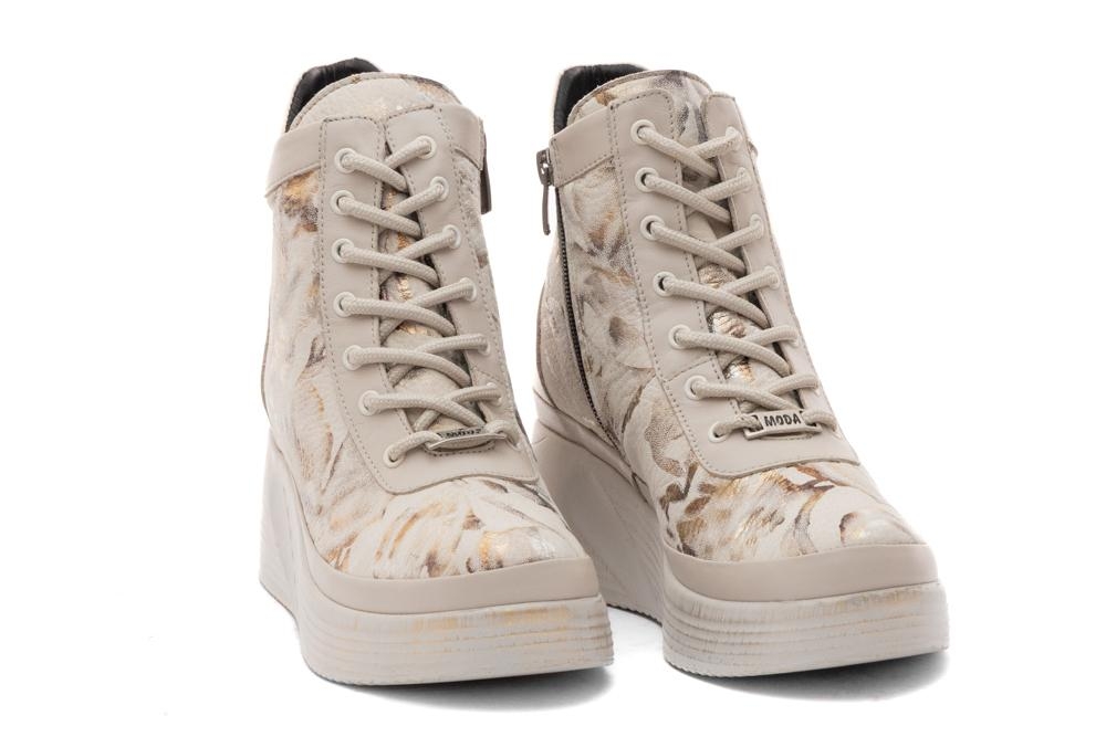 Дамски ежедневни боти Elena бежови с принт