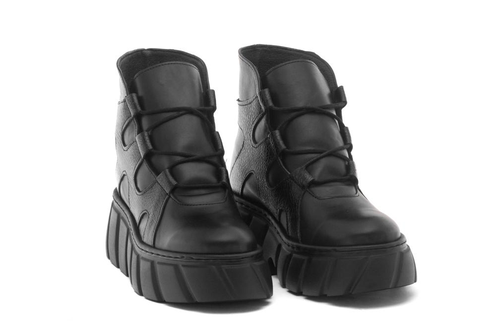 Дамски ежедневни боти Elsy черни