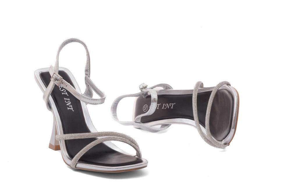 Дамски сандали на ток Caria сребърни