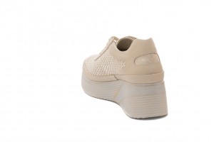 Дамски ежедневни обувки Valena бежови със златисто 2