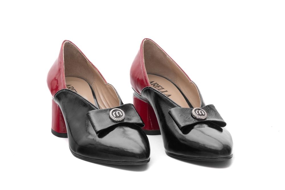 Дамски обувки на ток Avia черни с червено