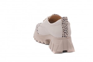 Дамски ежедневни обувки Assura бежови 2