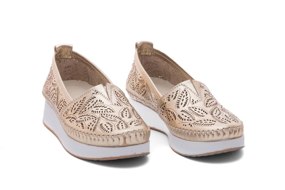 Дамски ежедневни обувки Amala златни